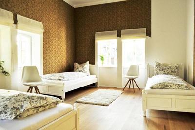 Art Hotel & Hostel