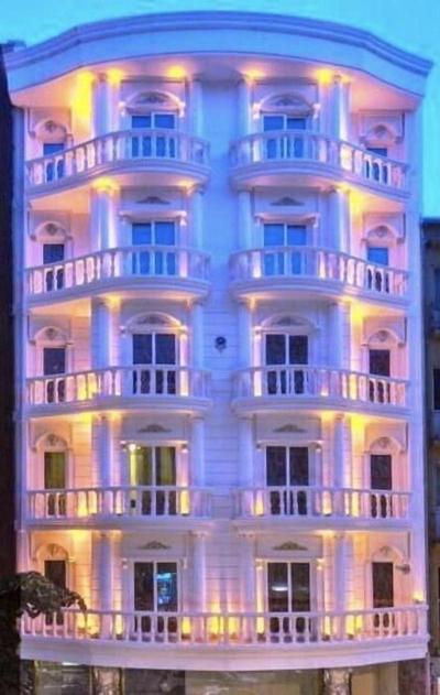 Darkmen Hotel