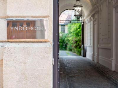 Yndo Hotel