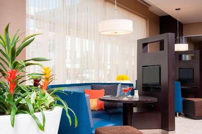 Courtyard Peoria Downtown