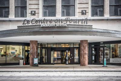 Embassy Suites Louisville Downtown