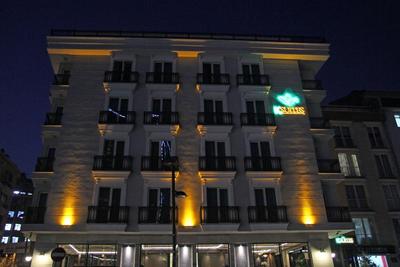 Ksuites Hotel