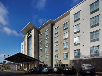 Holiday Inn Express San Diego - Mission Valley