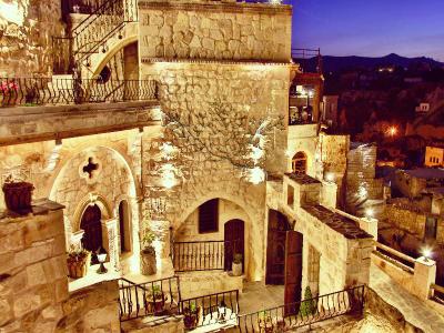 Elika Cave Suites & Spa
