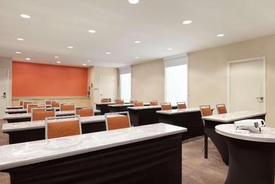 Home2 Suites by Hilton Seattle/Tukwila, WA