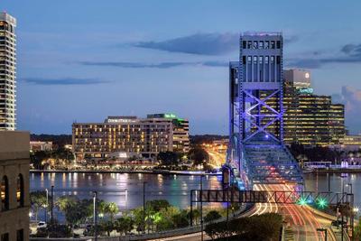 DoubleTree by Hilton Jacksonville Riverfront, FL