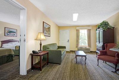 Baymont by Wyndham Smithfield