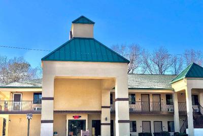 Days Inn by Wyndham North Little Rock / Maumelle