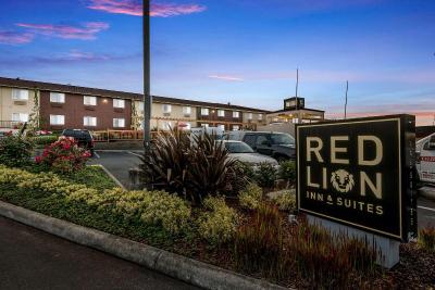 Red Lion Inn Suites Sequim