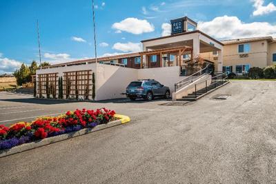 Red Lion Inn Suites Sequim