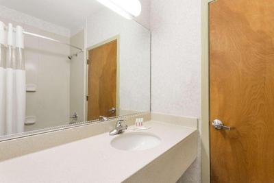 Days Inn by Wyndham Glen Allen