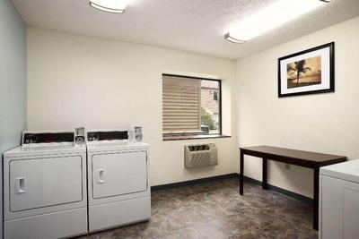 Days Inn by Wyndham Middletown