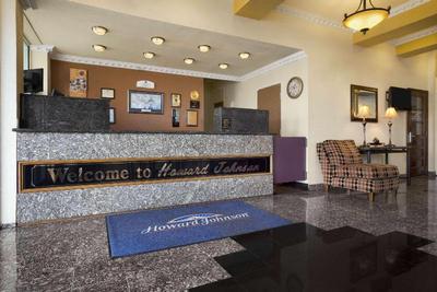 Howard Johnson By Wyndham Oklahoma City Airport Fa