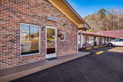 Knights Inn Cleveland