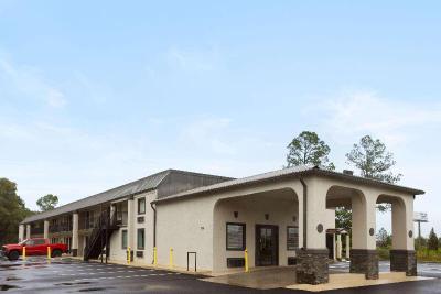 Super 8 by Wyndham Perry GA