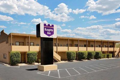 Knights Inn Page