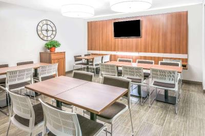 Microtel Inn & Suites By Wyndham Victor/Rochester