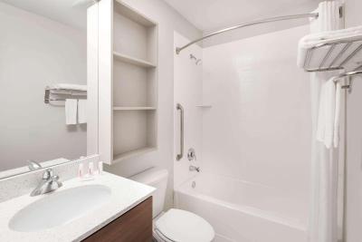 Microtel Inn & Suites By Wyndham Victor/Rochester