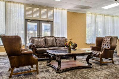 Quality Inn & Suites Laurel area
