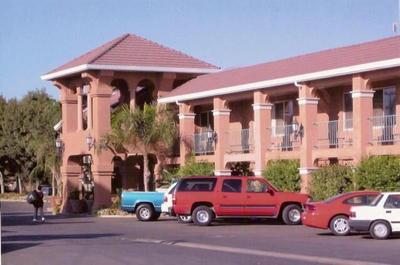 Merced inn & suites