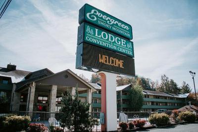 Days Inn by Wyndham Pigeon Forge Parkway