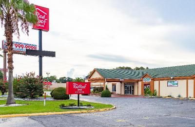 Red Roof Inn Savannah - Richmond Hill/ I-94