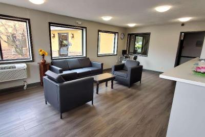 Super 8 by Wyndham Paris