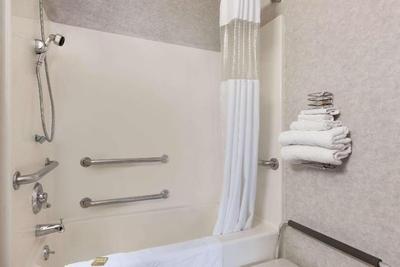 Super 8 by Wyndham West Springfield/Route 5