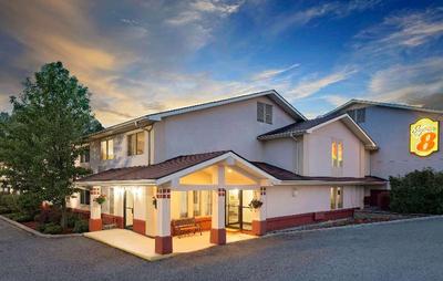 Super 8 by Wyndham Newburgh/West Point Intl Airpt