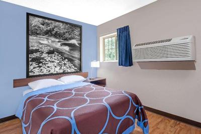 Super 8 by Wyndham Oneonta/Cooperstown