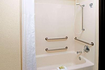 Super 8 by Wyndham Omaha Eppley Arpt/Carter Lake