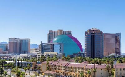 DoubleTree by Hilton Las Vegas East Flamingo