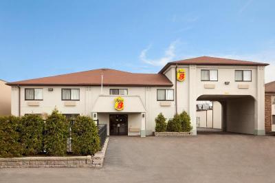 Super 8 by Wyndham Niagara Falls NY