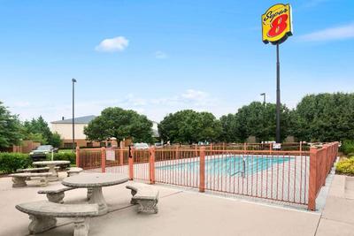 Super 8 by Wyndham Garner/Clayton/Raleigh
