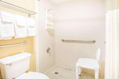 Days Inn by Wyndham Athens, TN
