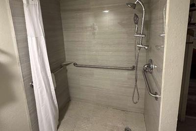 Super 8 by Wyndham Athens TX
