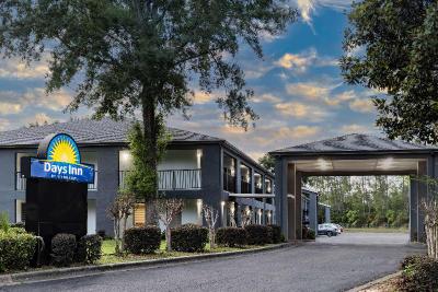 Days Inn by Wyndham Pensacola West