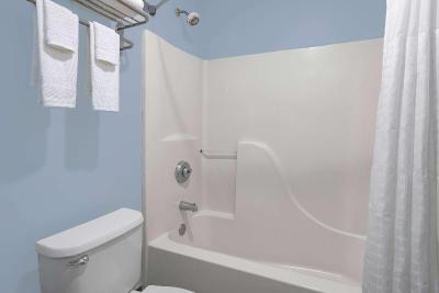 Days Inn by Wyndham Pensacola West