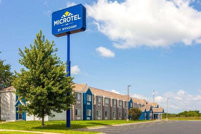 Microtel Inn & Suites By Wyndham Janesville