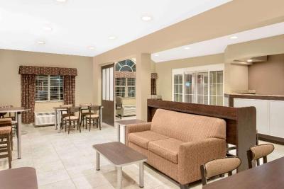 Microtel Inn & Suites By Wyndham Midland