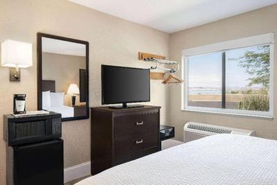 Travelodge by Wyndham Lake Havasu
