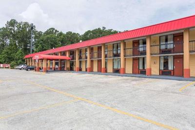 Travelodge by Wyndham Savannah Area/Richmond Hill