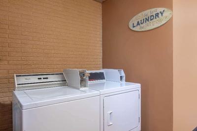 Travelodge by Wyndham Savannah Area/Richmond Hill
