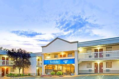Travelodge by Wyndham Silver Spring