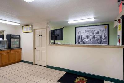 Super 8 by Wyndham Cleveland/Chattanooga, TN