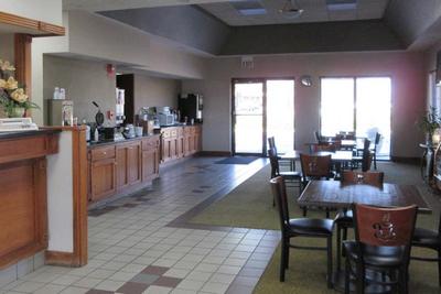 Econo Lodge Inn & Suites Brentwood