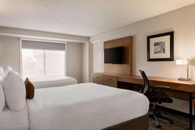 Wingate By Wyndham Cincinnati/Blue Ash