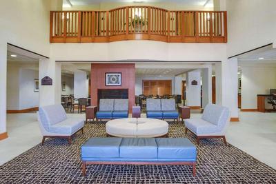 Wingate By Wyndham Chantilly / Dulles Airport