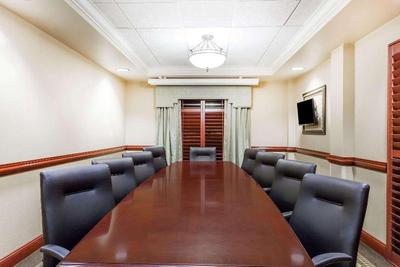 Wingate By Wyndham Columbia / Lexington