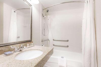 Wingate By Wyndham Columbia / Lexington